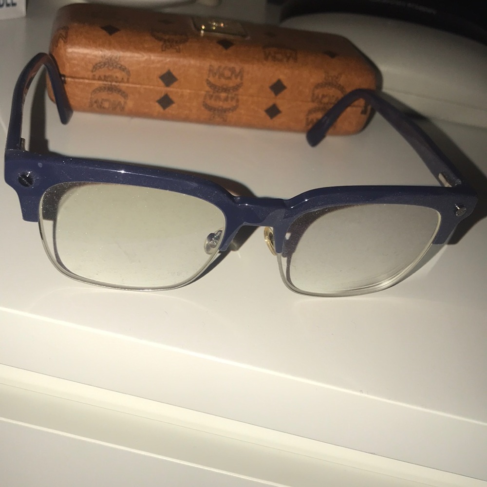 MCM 2625 Frames